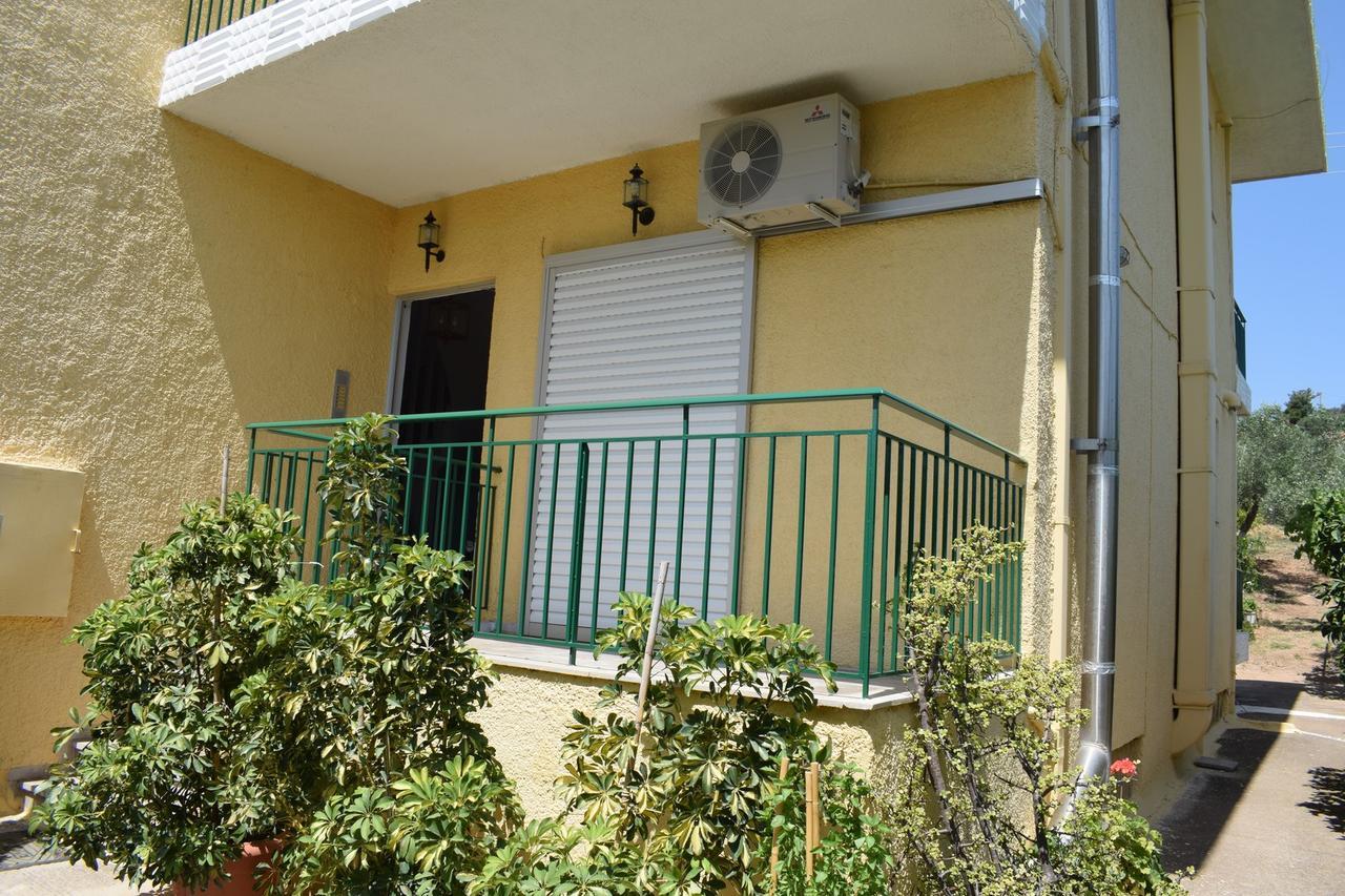 Apartments Rania Tolón Zewnętrze zdjęcie